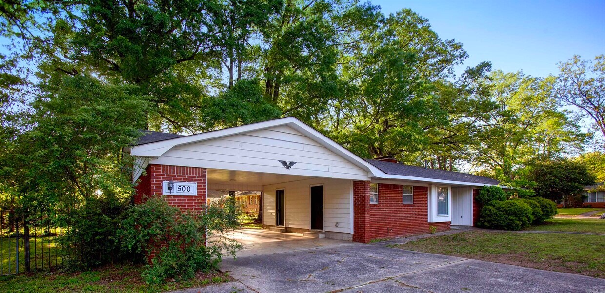 Primary Photo - 500 S Mississippi St