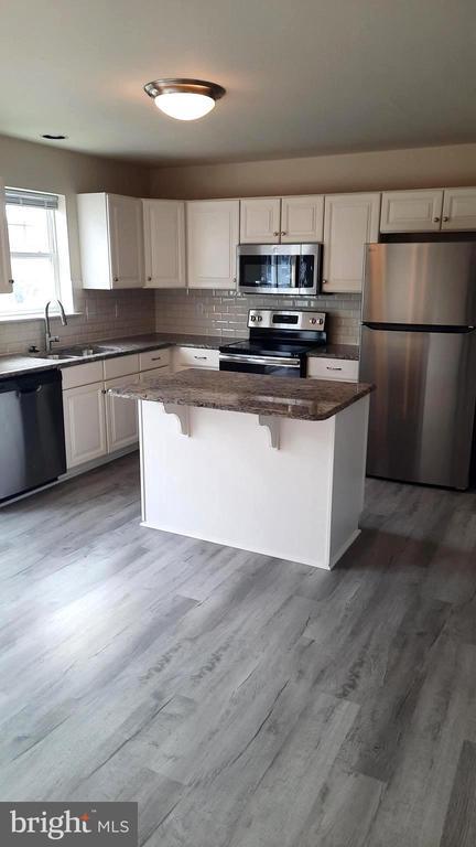 Foto del edificio - 1029 Admiral's Quay Dr