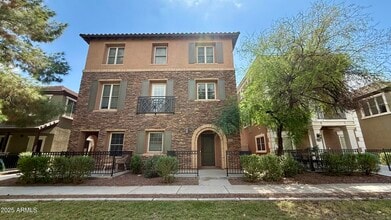Building Photo - 1632 E Canyon Creek Dr
