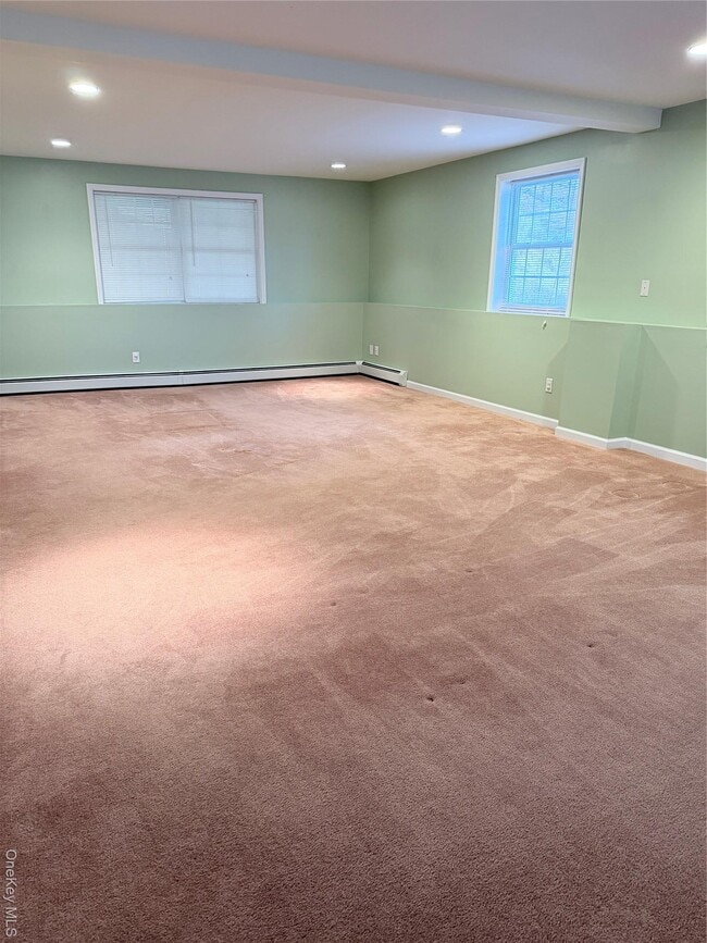 Foto del edificio - 1043 Roosa Gap Rd