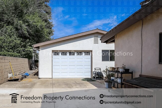 Foto del edificio - 7 br, 2 bath House - 4168 Woodland Street