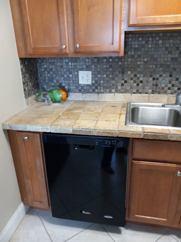 Foto del edificio - 5260 Coquina Key Dr SE