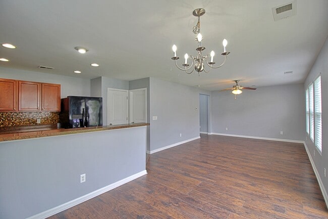 Foto del edificio - 207 Bender St