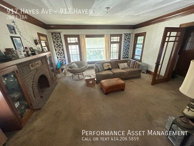 Building Photo - Charming 2BR Apartment in Prime Racine Loc...