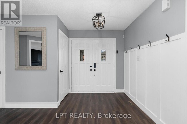 Building Photo - 47 Northview Crescent