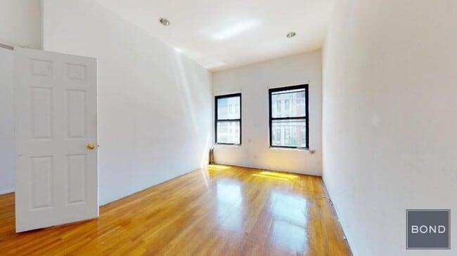 Building Photo - 3 bedroom in Manhattan NY 10003