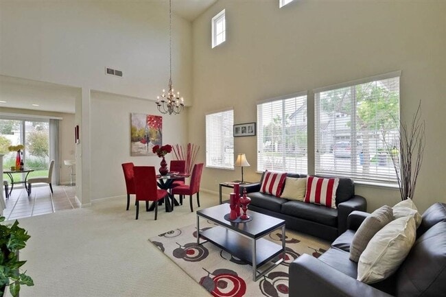 Building Photo - $4,490 / 5BR -2459 S.F. - STUNNING UNION C...