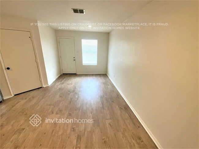 Foto del edificio - 1416 Castle Ridge Rd