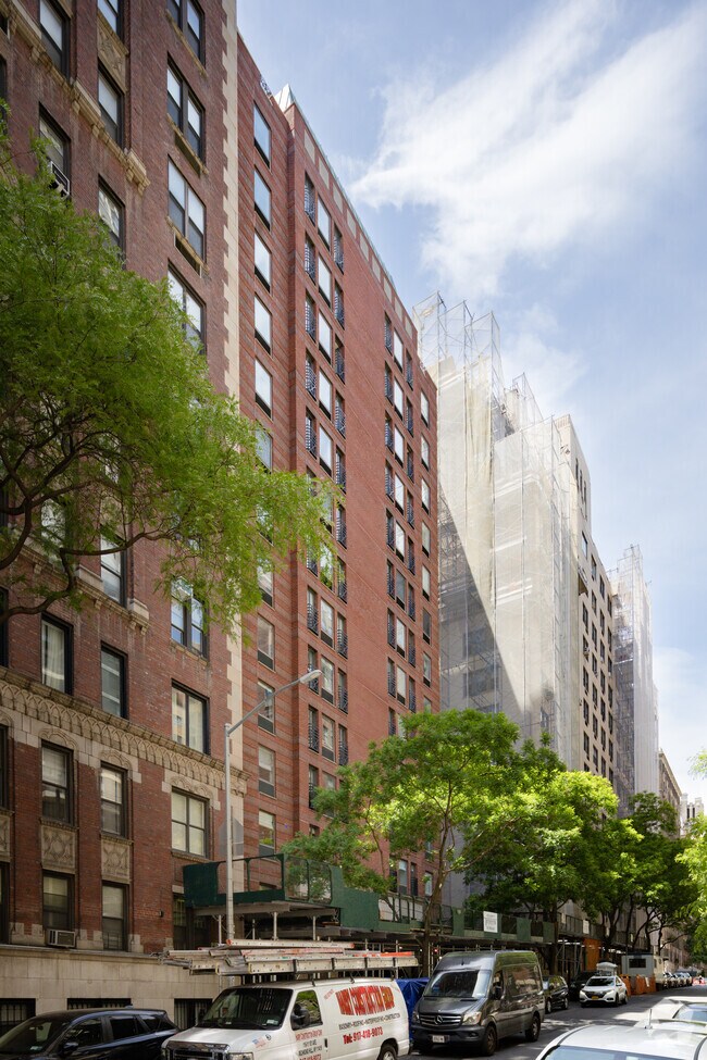 Foto del edificio - Park Avenue Medical Arts Center