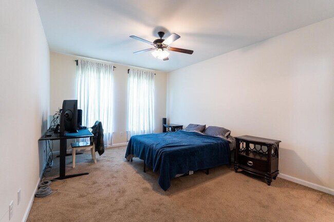 Foto del edificio - Victoria Meadows 3 bedroom, 2 bathroom Home