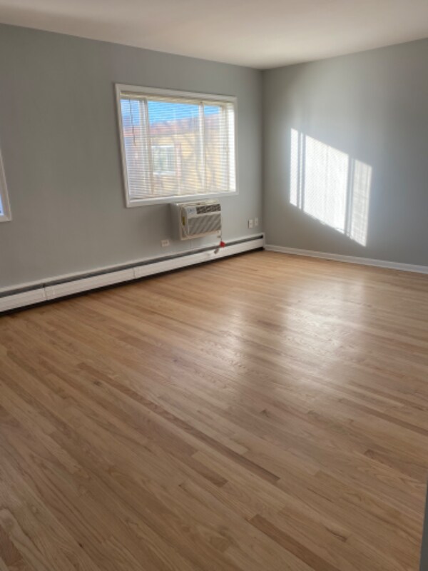 Building Photo - 9205 Skokie Blvd