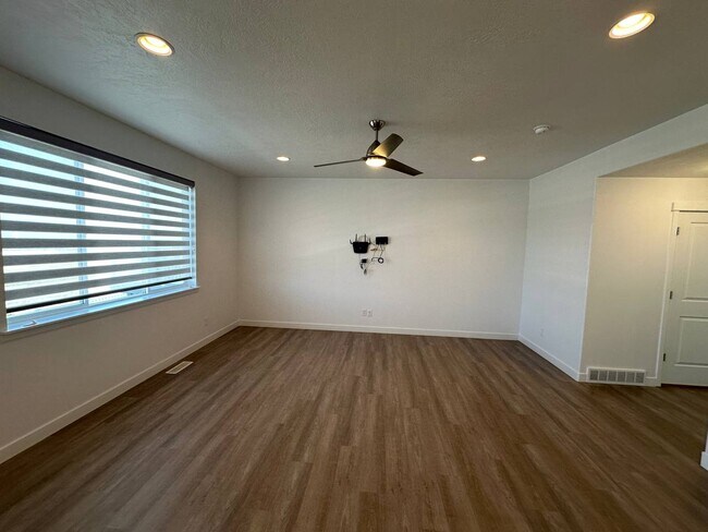 Foto del edificio - 172 N Concord View Wy