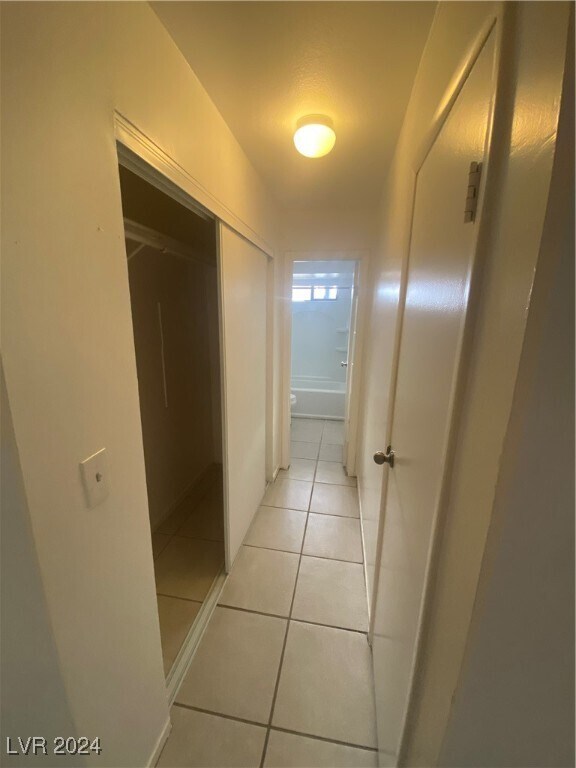 Foto del edificio - 5212 Redberry St
