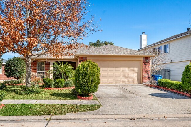 Foto del edificio - 9710 Golden Park Ln