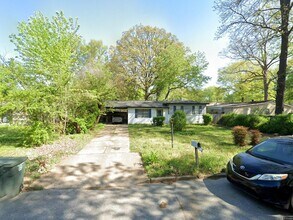 Building Photo - 1522 Winfield Rd
