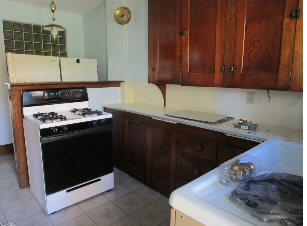 Interior Photo - 240 W Main St