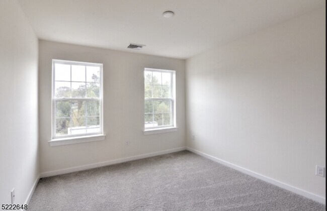 Building Photo - 712 Parkview Ln