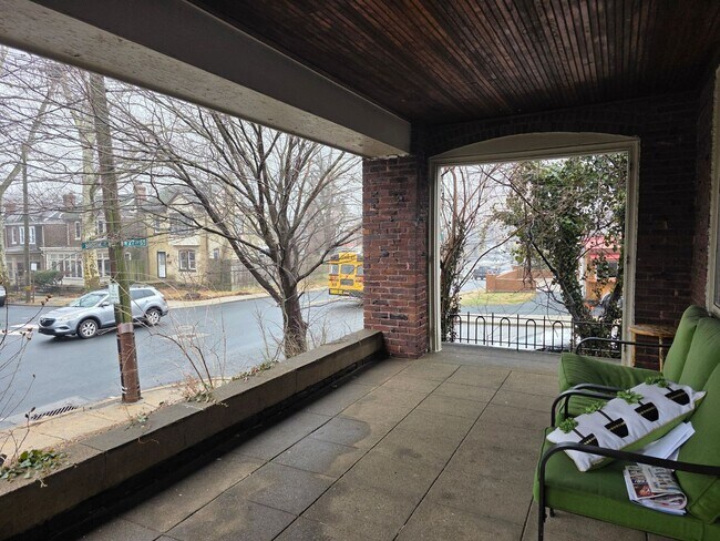 Foto del edificio - 2701 N Broom St