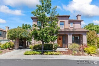 Building Photo - 5849 Penwood Ln