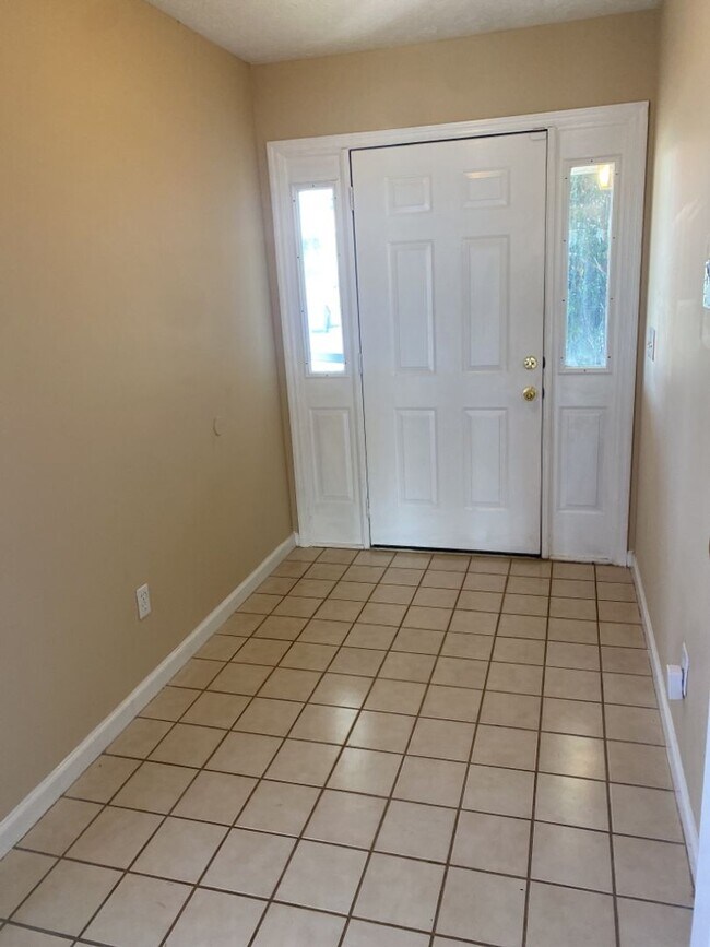 Building Photo - 5798 Stoneridge Drive- North Columbus