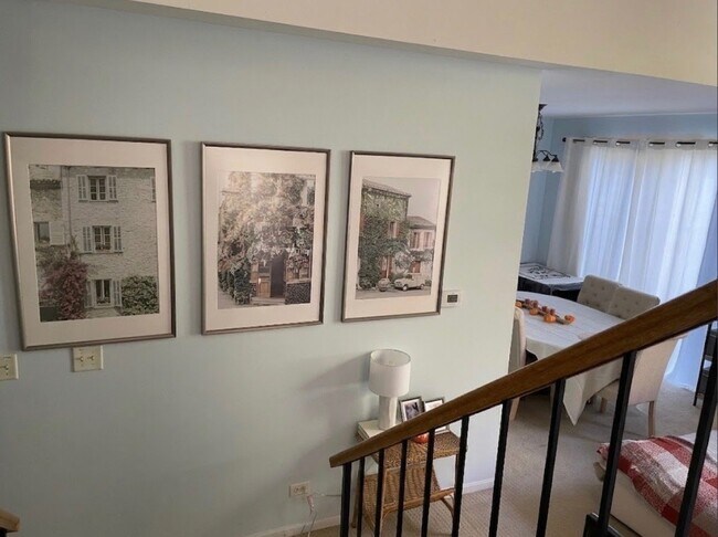 Foto del edificio - 376 Maidstone Ct