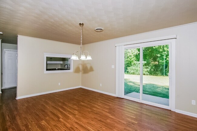 Foto del edificio - Spacious Ranch Home in Huntsville