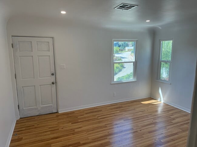 Foto del edificio - 2734 Lytelle Pl