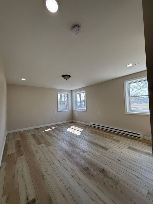 Building Photo - 172 Stonewood Ave