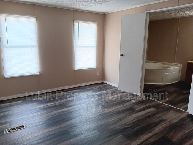 Building Photo - 41 Virginia Ave