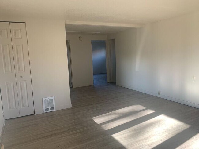 Foto del edificio - 928 Sanford