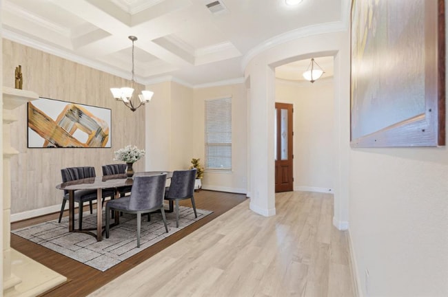 Foto del edificio - 7742 Candlelight Park Ln