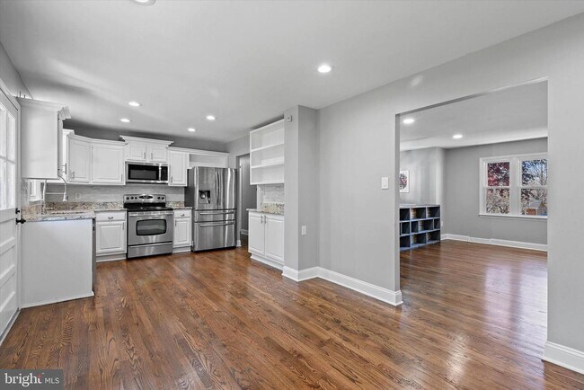 Building Photo - 6703 Autumn View Ct