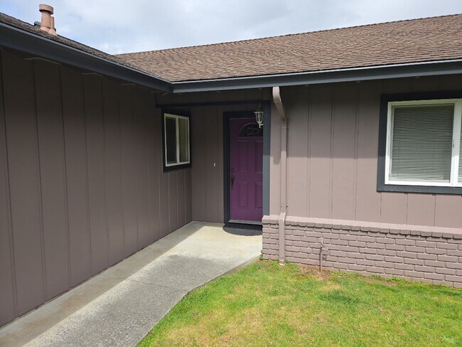 Foto del edificio - 2149 Woodcrest Ct