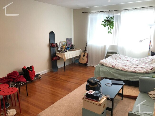 Foto del edificio - Great 1 Bed Available 4/15/26