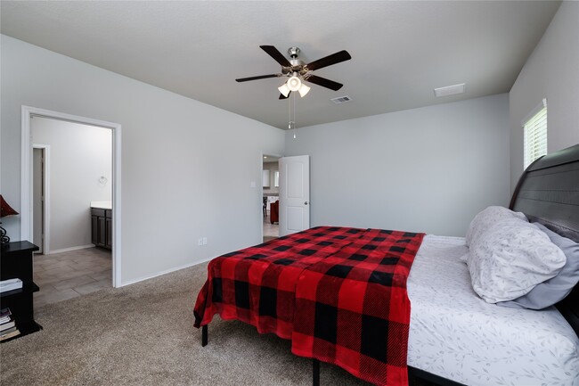 Building Photo - 14105 Redwood Forest Trail