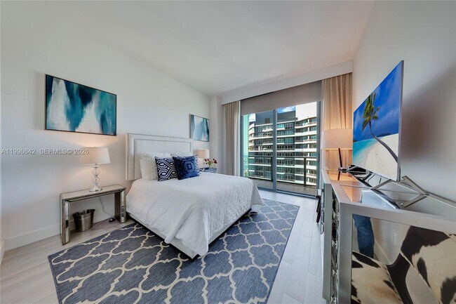 Foto del edificio - 1300 S Miami Ave