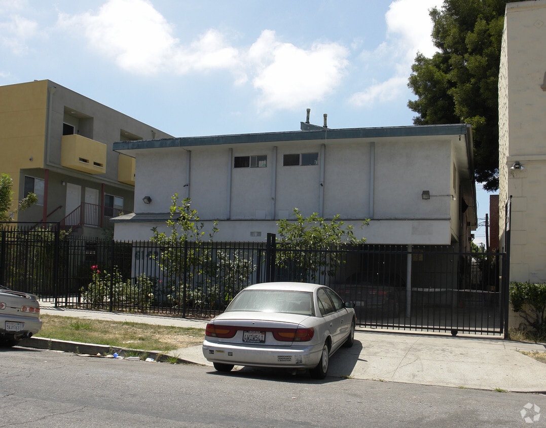 Primary Photo - 6142 Eleanor Ave.