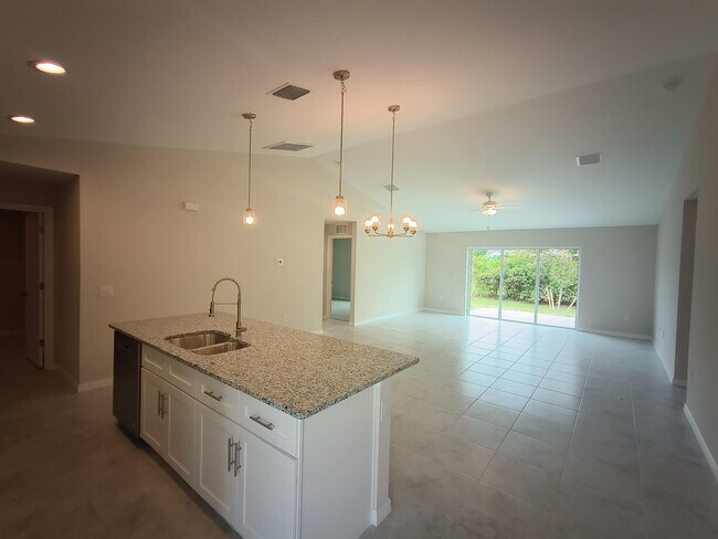 Foto del edificio - 1108 NE 33rd Terrace