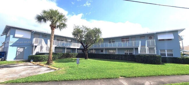 Foto del edificio - 3856 S Circle Dr