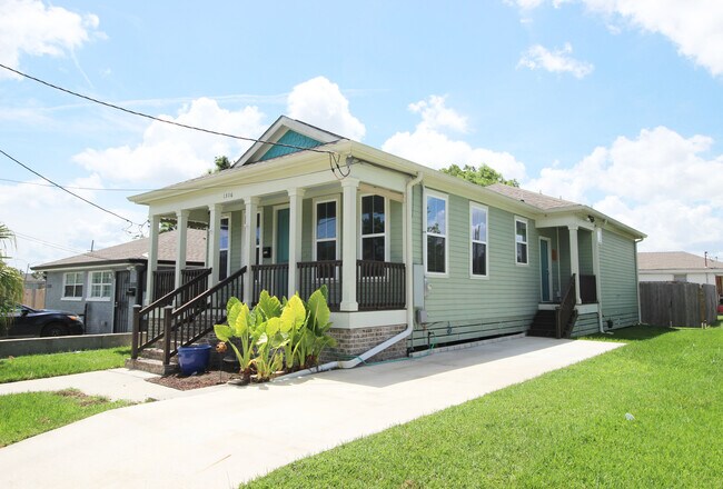 Building Photo - 1306 Foy St