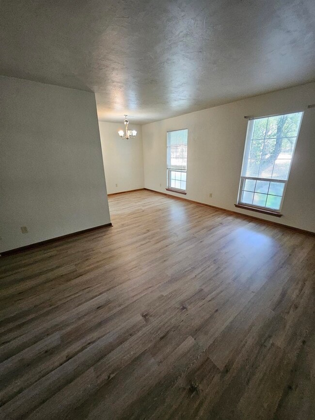 Foto del edificio - 2061 Rickards Rd
