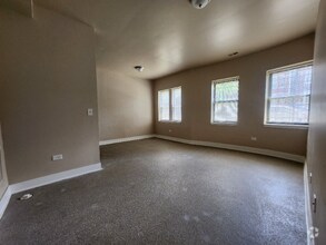 Building Photo - 4838 W Adams St
