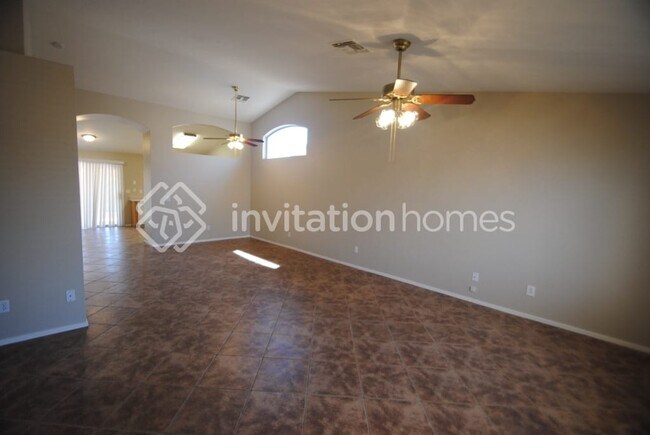 Building Photo - 8703 N 112th Ave