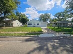Building Photo - 2166 Century Dr