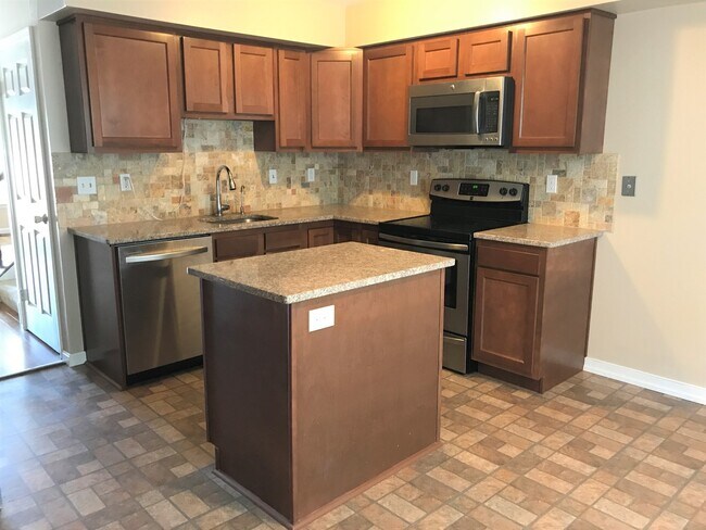 Foto del edificio - 3 Bedroom Townhome in Butcher's Hill - Fou...