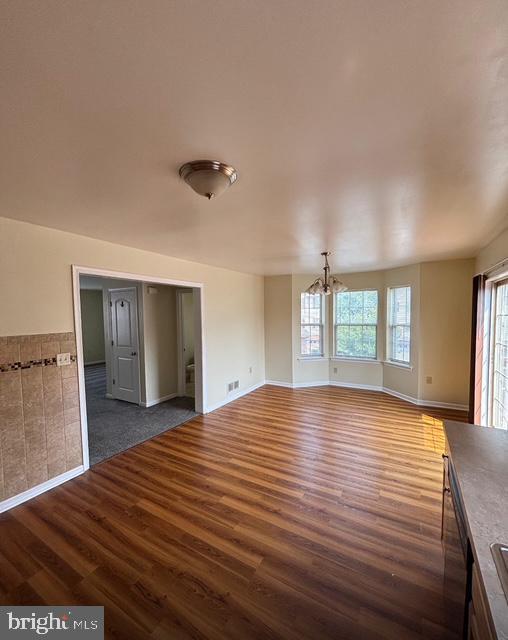 Foto del edificio - 6459 Creekbend Dr