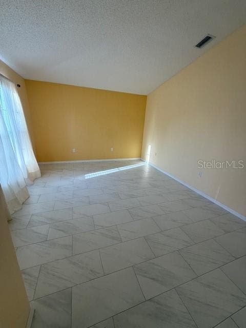 Building Photo - 41 Pershing Ln