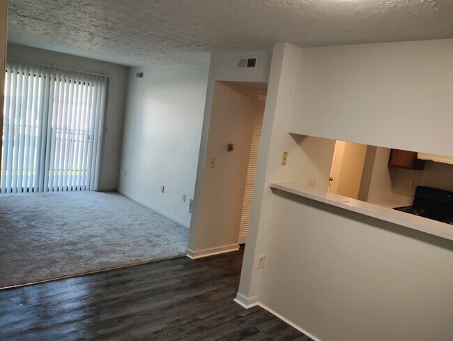 Foto del edificio - Deerfield Village