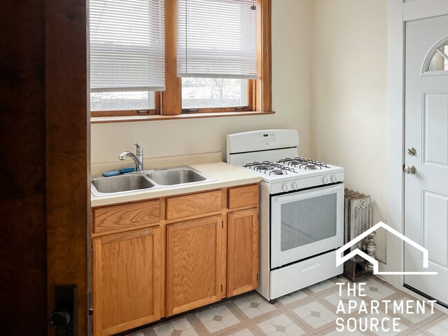 Foto del edificio - 2613 W Berwyn Ave