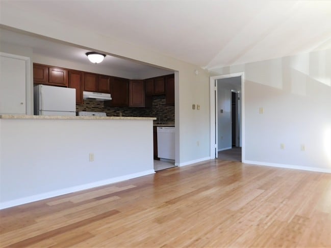 Logan Station Living Room - Apartments at Logan Station